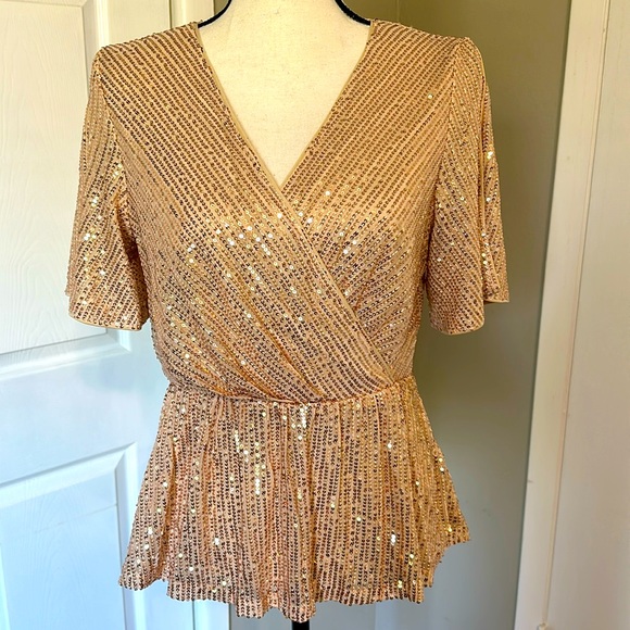 Sequin Ruffle Gold Wrap Blouse - M - Picture 4 of 10